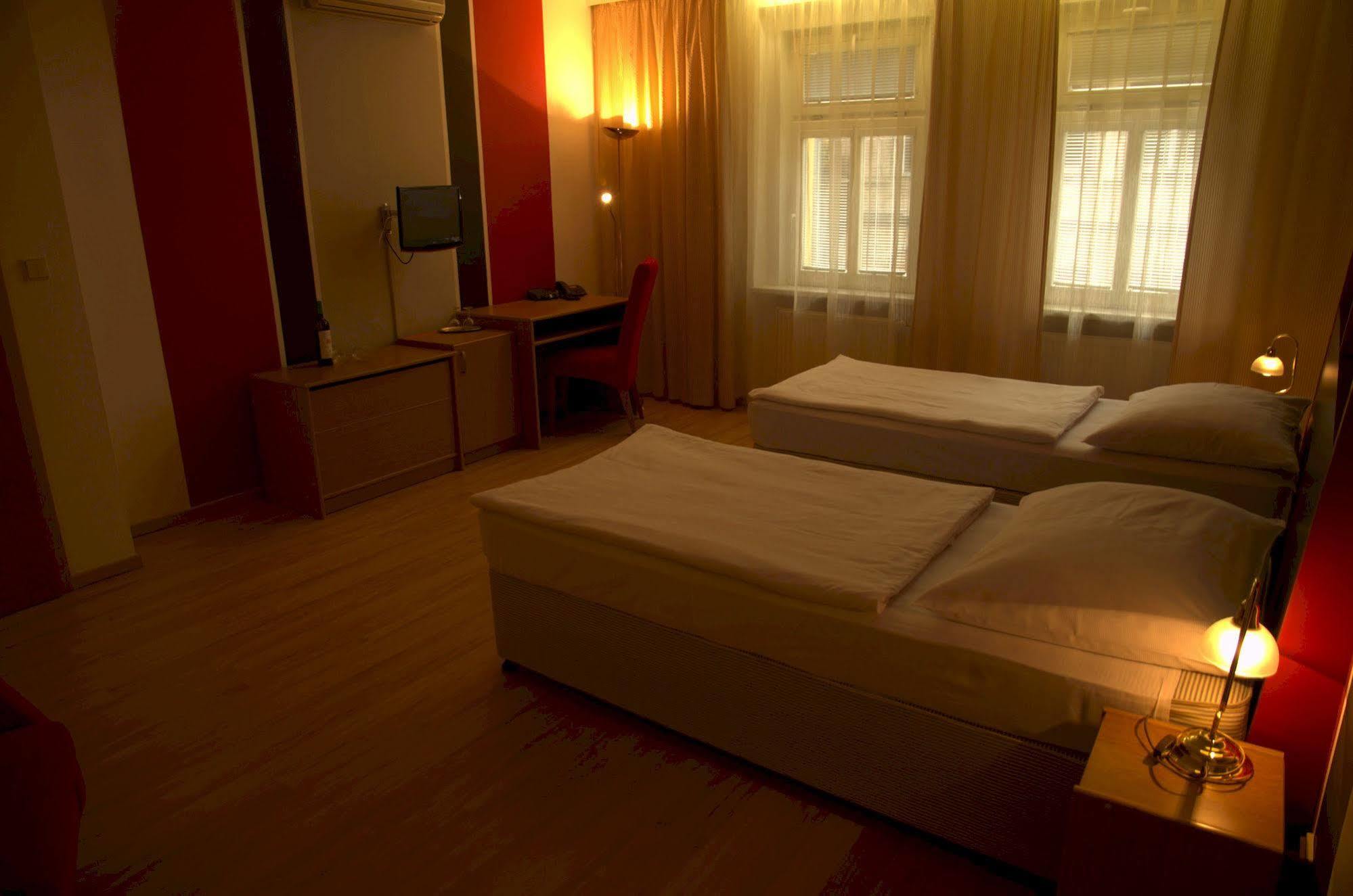 Hotel Payer Теплице Экстерьер фото