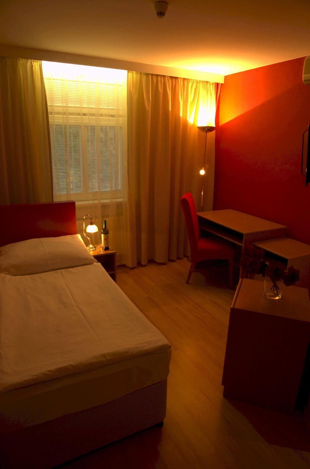 Hotel Payer Теплице Экстерьер фото